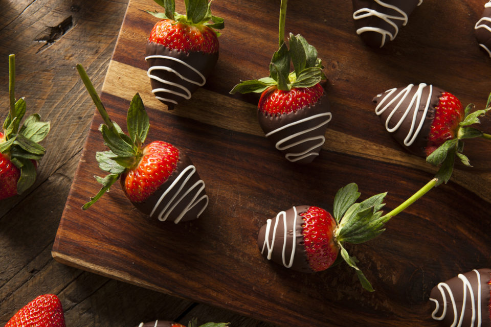 Homemade Chocolate Dipped Strawberries